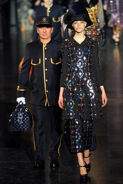 Look 34